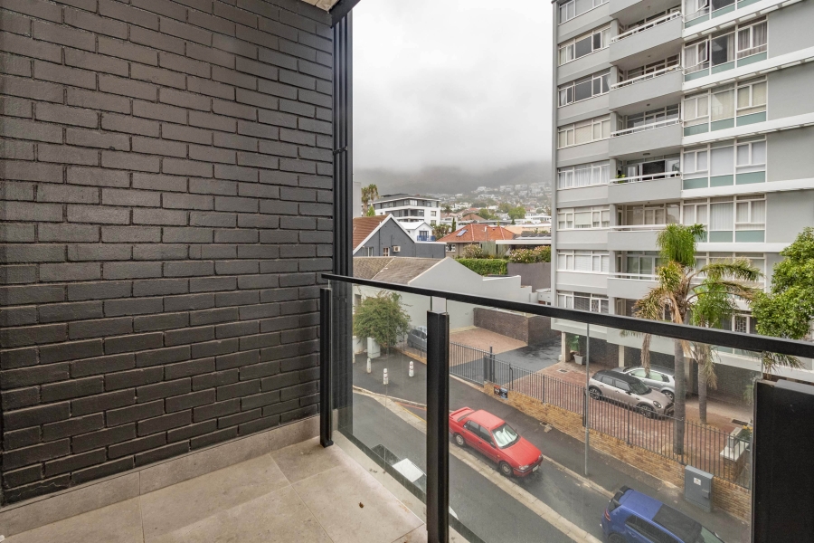 1 Bedroom Property for Sale in Sea Point Western Cape